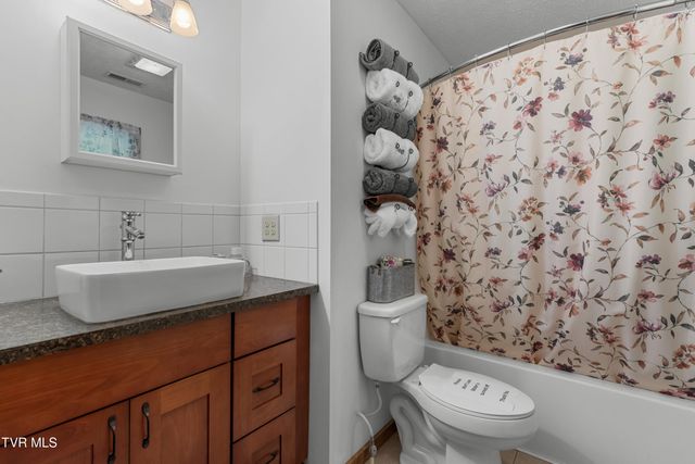 236 Beech Street, Sneedville, TN 37869