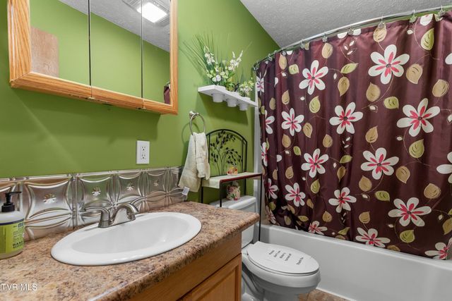 236 Beech Street, Sneedville, TN 37869