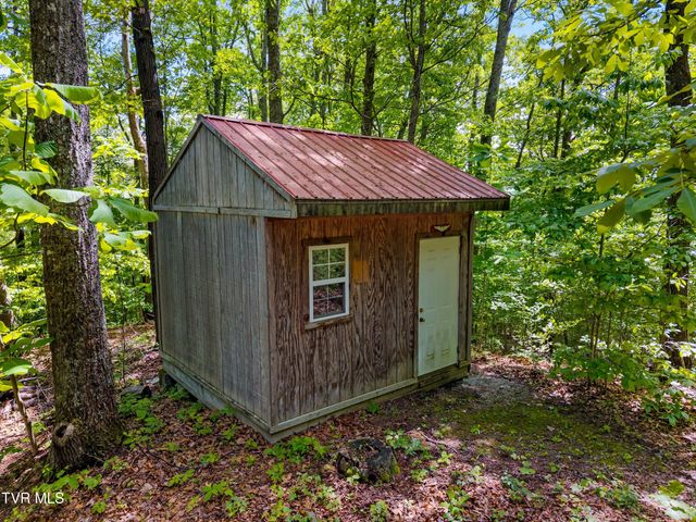 236 Beech Street, Sneedville, TN 37869