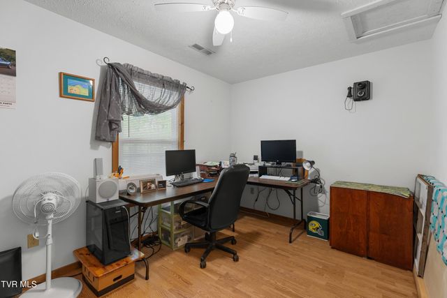 236 Beech Street, Sneedville, TN 37869