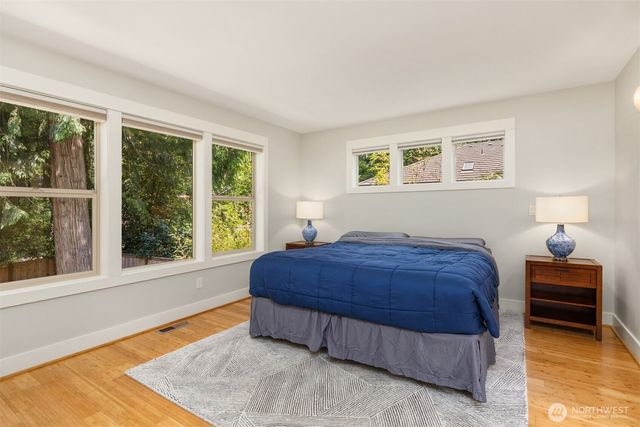9246 Fletcher Bay Road NE, Bainbridge Island, WA 98110