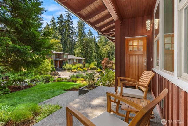 9246 Fletcher Bay Road NE, Bainbridge Island, WA 98110
