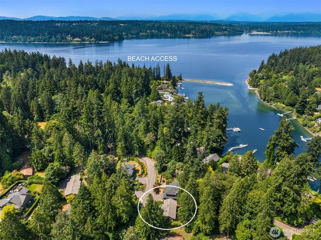 9246 Fletcher Bay Road NE, Bainbridge Island, WA 98110