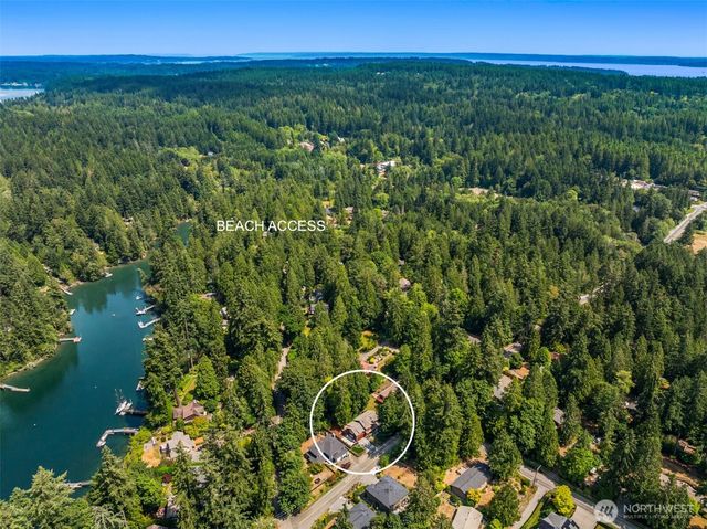 9246 Fletcher Bay Road NE, Bainbridge Island, WA 98110