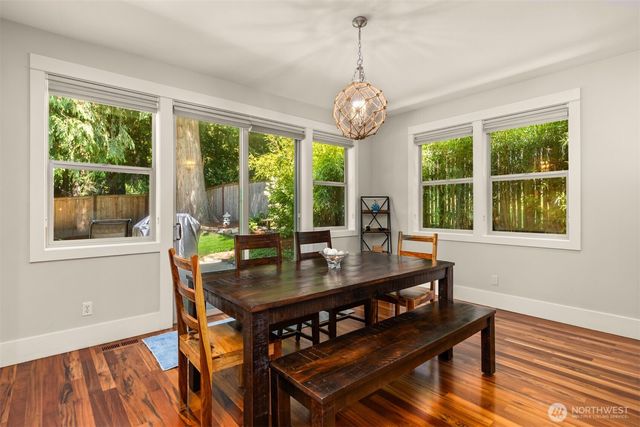 9246 Fletcher Bay Road NE, Bainbridge Island, WA 98110