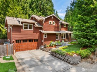 9246 Fletcher Bay Road NE, Bainbridge Island, WA 98110