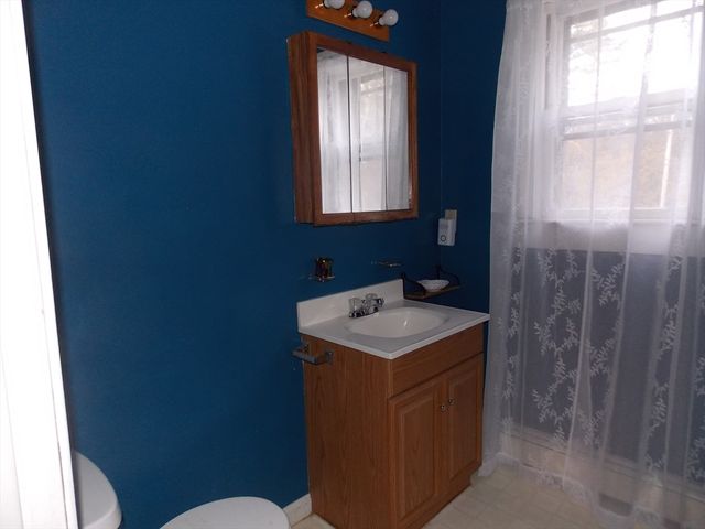 150 Framingham Rd, Southborough, MA 01772