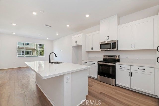 8483 Snapdragon Lane, Chino, CA 91708