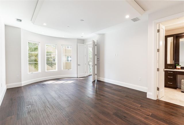 125 S INTERLACHEN AVENUE 2, Winter Park, FL 32789