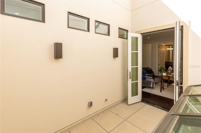 125 S INTERLACHEN AVENUE 2, Winter Park, FL 32789