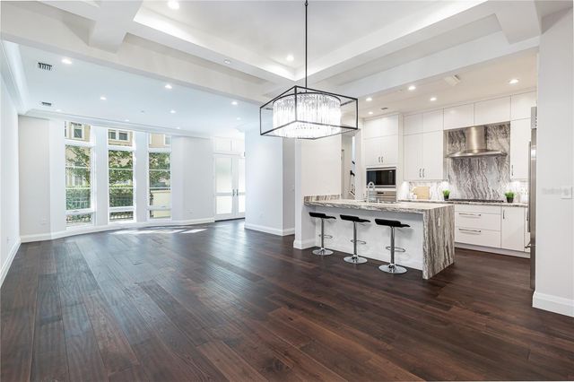 125 S INTERLACHEN AVENUE 2, Winter Park, FL 32789