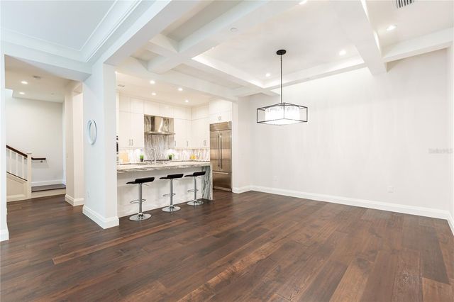 125 S INTERLACHEN AVENUE 2, Winter Park, FL 32789