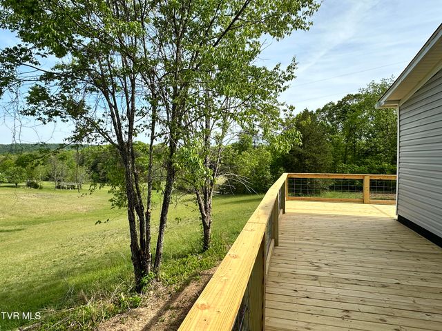 148 Walker Cemetery Road, Bulls Gap, TN 37711