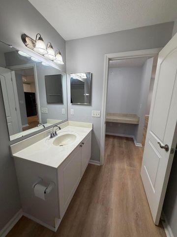 7774 S Essex Gate Drive S, Dublin, OH 43016