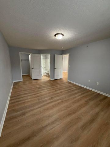 7774 S Essex Gate Drive S, Dublin, OH 43016