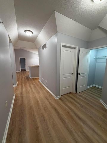 7774 S Essex Gate Drive S, Dublin, OH 43016