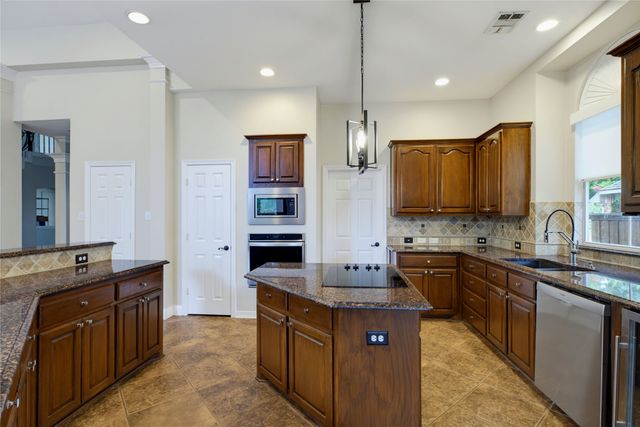 5705 Sandalwood Drive, Mckinney, TX 75072