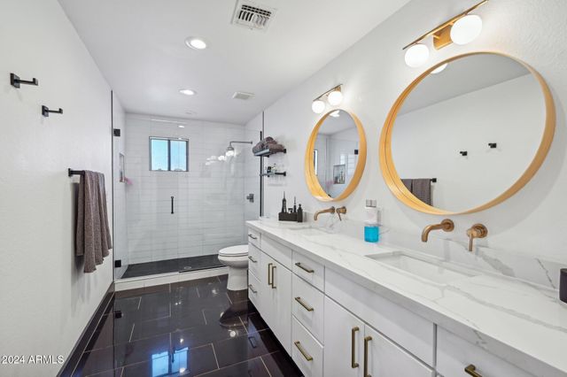 2101 N 25TH Place, Phoenix, AZ 85008