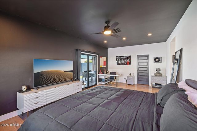 2101 N 25TH Place, Phoenix, AZ 85008