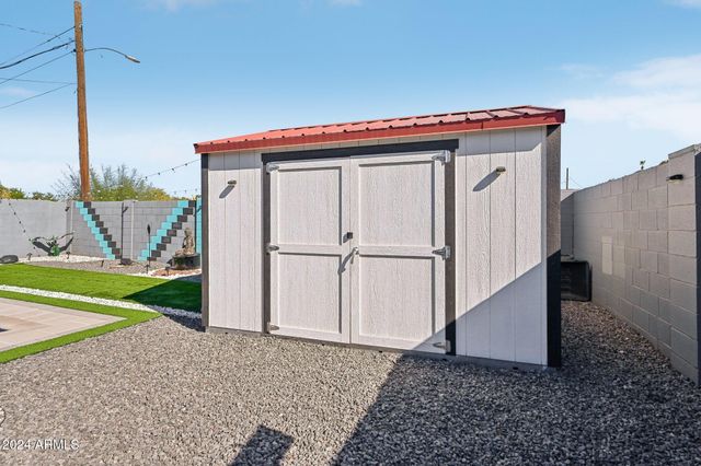 2101 N 25TH Place, Phoenix, AZ 85008