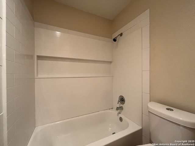 3243 Nacogdoches Rd Apt 404, San Antonio, TX 78217