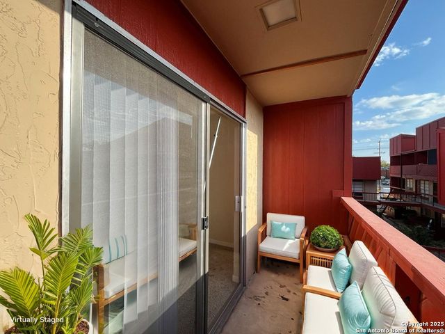 3243 Nacogdoches Rd Apt 404, San Antonio, TX 78217