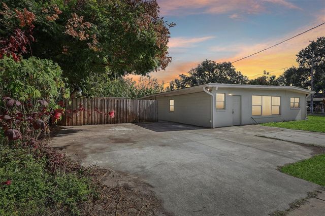 1601 TRIANGLE AVENUE, Orlando, FL 32806