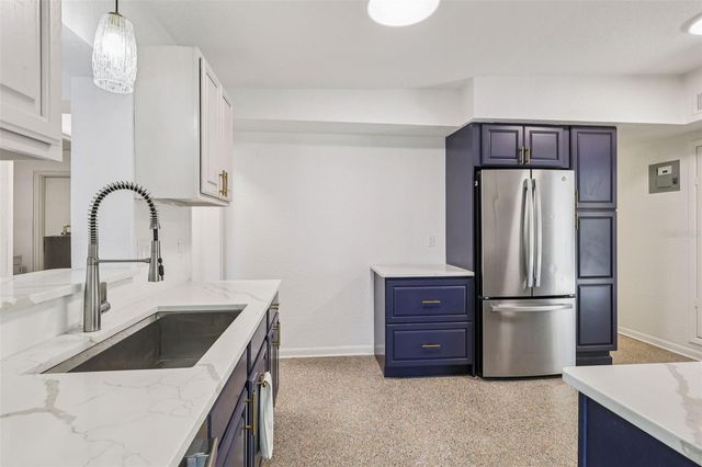 1601 TRIANGLE AVENUE, Orlando, FL 32806