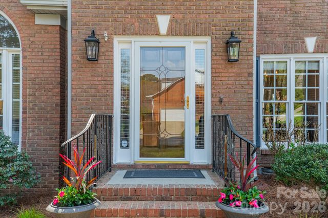 4504 Willow Croft Court, Charlotte, NC 28226