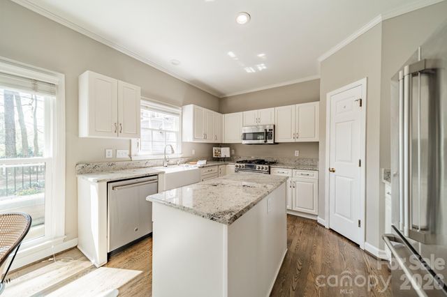 4504 Willow Croft Court, Charlotte, NC 28226