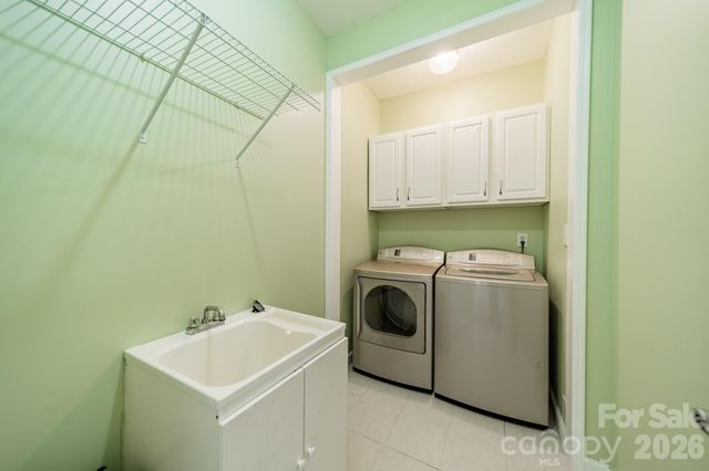 4504 Willow Croft Court, Charlotte, NC 28226