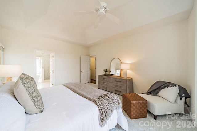 4504 Willow Croft Court, Charlotte, NC 28226