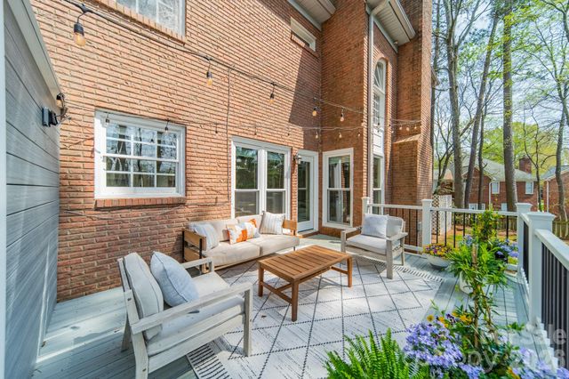 4504 Willow Croft Court, Charlotte, NC 28226