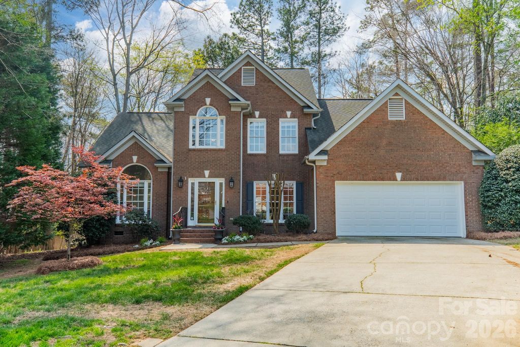 4504 Willow Croft Court, Charlotte, NC 28226