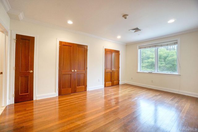 171 Great Neck Road 4E, Great Neck, NY 11021