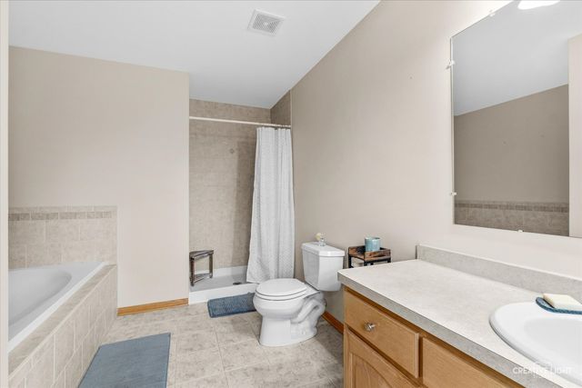 610 High Grove Drive, Minooka, IL 60447
