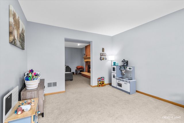 610 High Grove Drive, Minooka, IL 60447