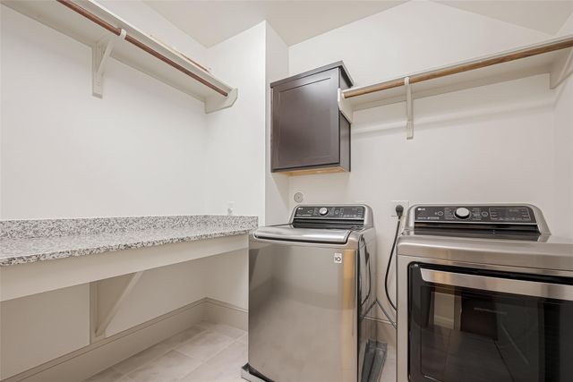 6703 Saxton Manor Street, Houston, TX 77055