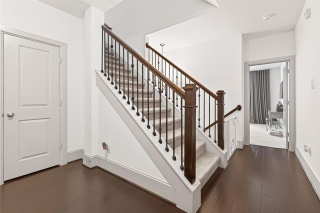 6703 Saxton Manor Street, Houston, TX 77055