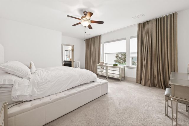 6703 Saxton Manor Street, Houston, TX 77055