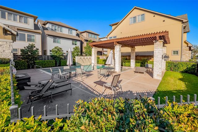 6703 Saxton Manor Street, Houston, TX 77055