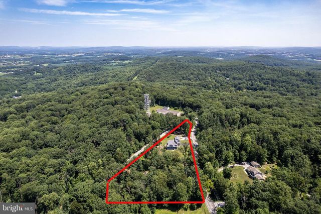 784 N HIGH ROCK RD N, Hanover, PA 17331