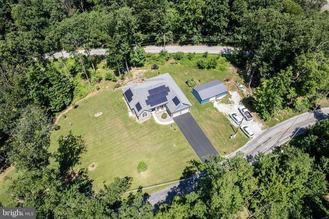 784 N HIGH ROCK RD N, Hanover, PA 17331
