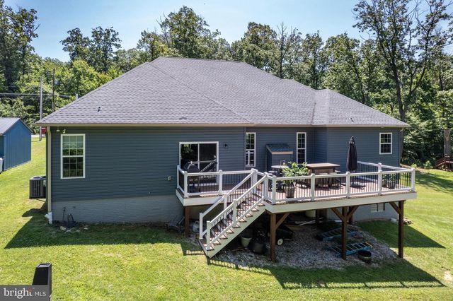 784 N HIGH ROCK RD N, Hanover, PA 17331