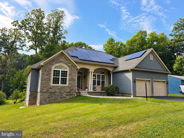 784 N HIGH ROCK RD N, Hanover, PA 17331