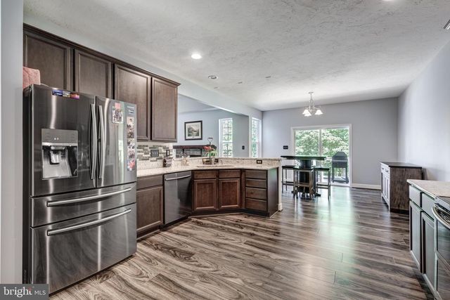 784 N HIGH ROCK RD N, Hanover, PA 17331
