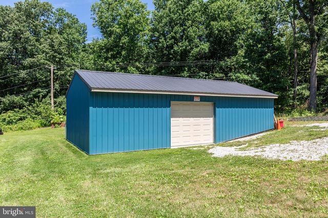 784 N HIGH ROCK RD N, Hanover, PA 17331
