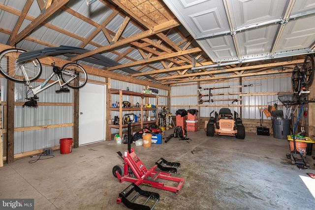 784 N HIGH ROCK RD N, Hanover, PA 17331