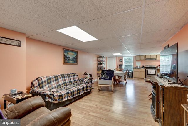 784 N HIGH ROCK RD N, Hanover, PA 17331