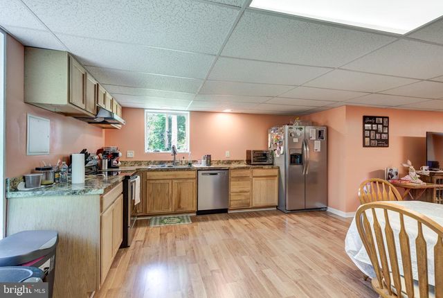 784 N HIGH ROCK RD N, Hanover, PA 17331